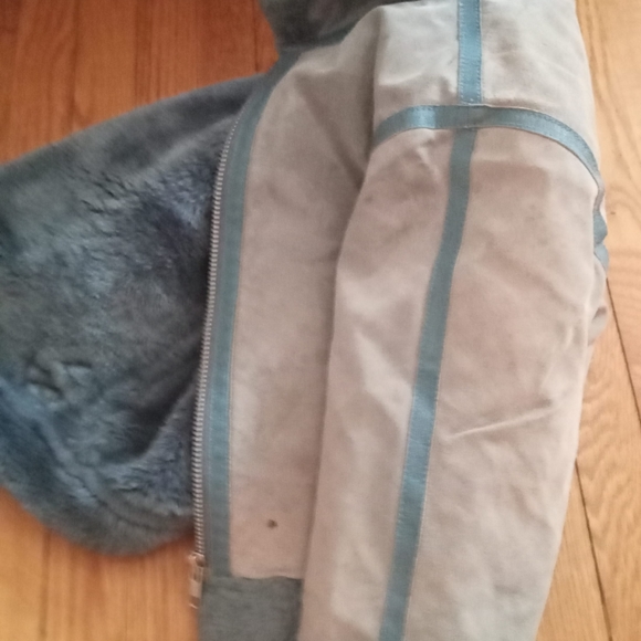 Danier motto jacket - Picture 4 of 8